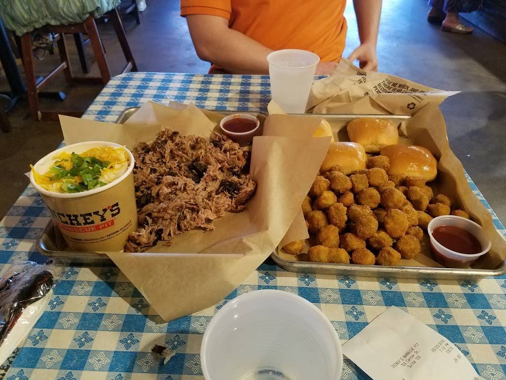 Dickeys Barbecue Pit | restaurant | 763 Center Dr Suite 103, San Marcos, CA 92069, USA | 7607388900 OR +1 760-738-8900
