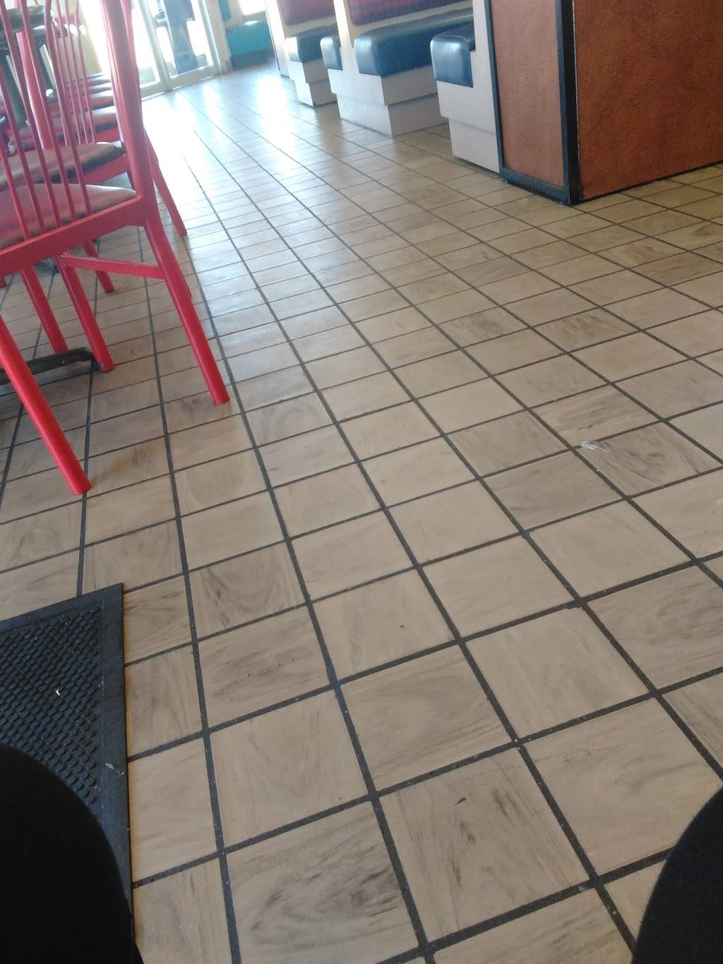 A&W Restaurant | restaurant | 3827 IN-37, Mitchell, IN 47446, USA | 8128494400 OR +1 812-849-4400