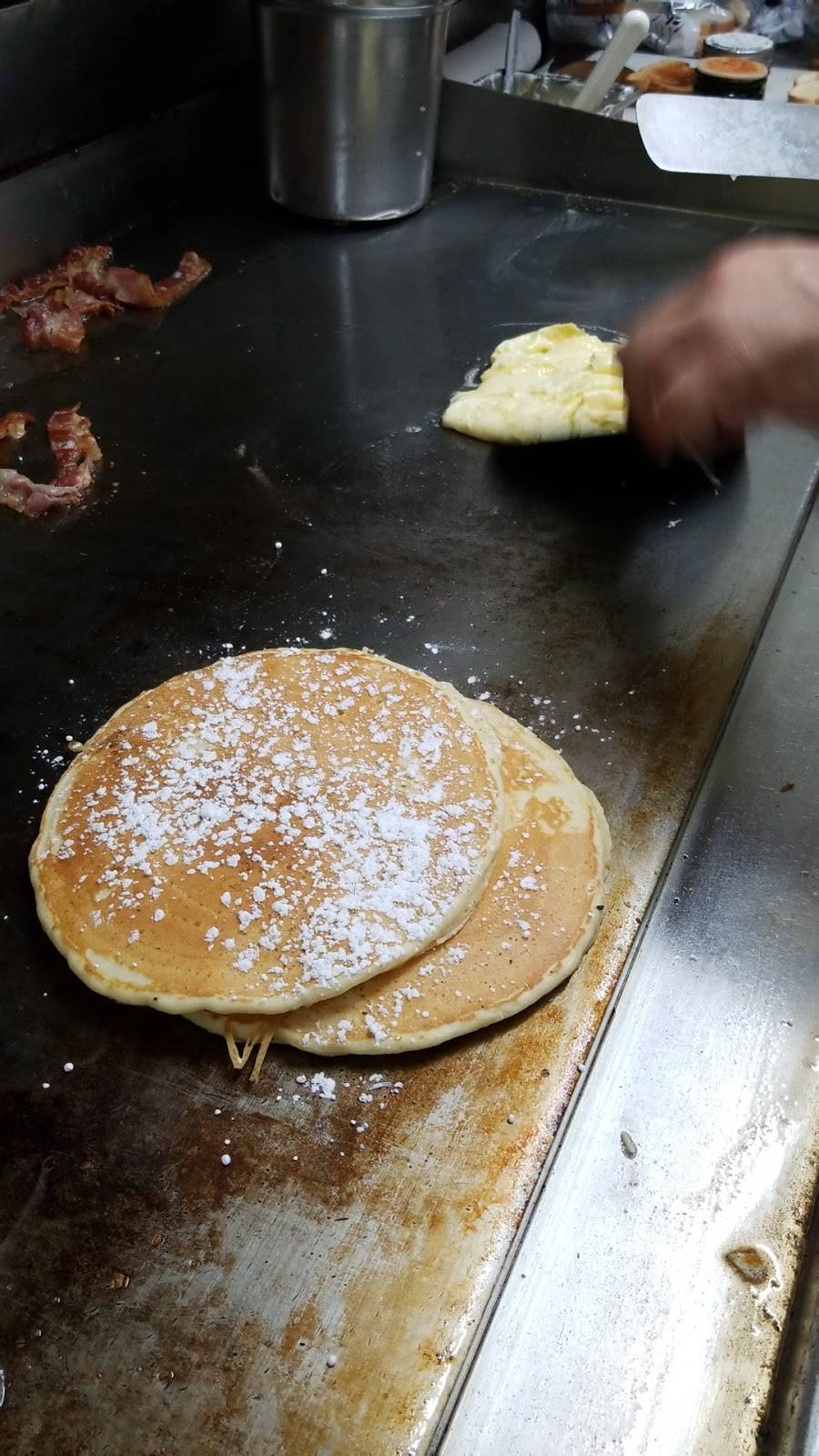 Angelos Orchid Diner | restaurant | 805 Rockdale Ave, New Bedford, MA 02740, USA | 5089933172 OR +1 508-993-3172