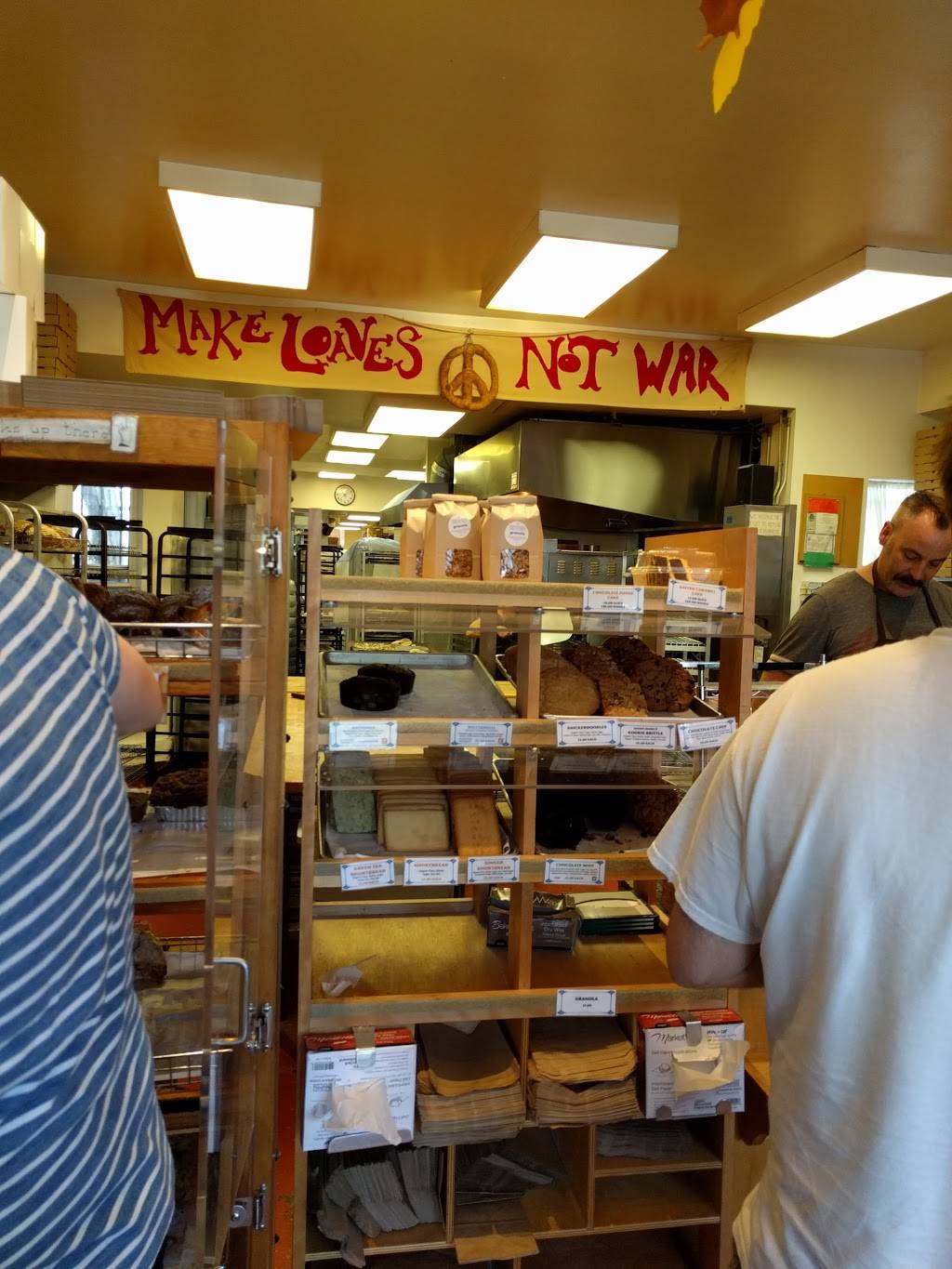 Arizmendi Bakery | bakery | 1331 9th Ave, San Francisco, CA 94122, USA | 4155663117 OR +1 415-566-3117