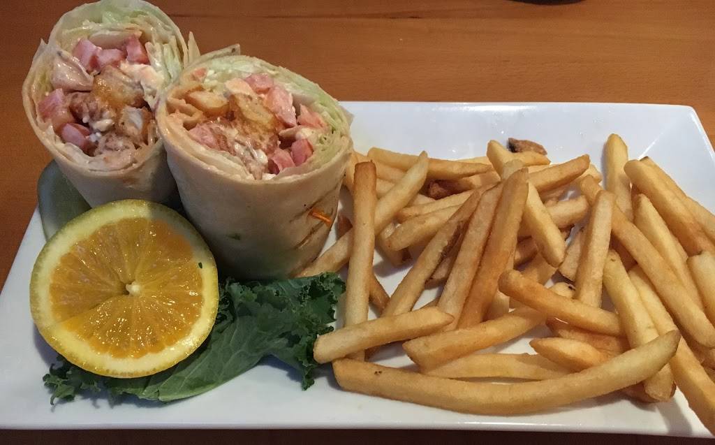 The Coach Stop | restaurant | 6 Hartland Blvd, East Hartland, CT 06027, USA | 8604133545 OR +1 860-413-3545