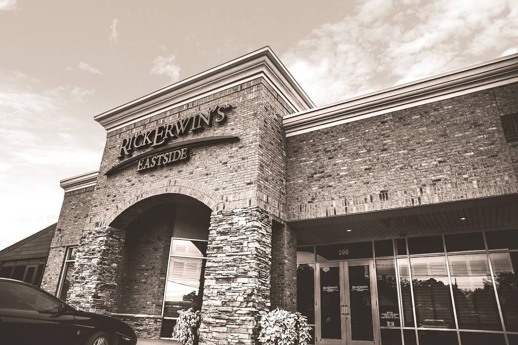 Rick Erwins Eastside | restaurant | 8595 Pelham Rd, Greenville, SC 29615, USA | 8646729040 OR +1 864-672-9040