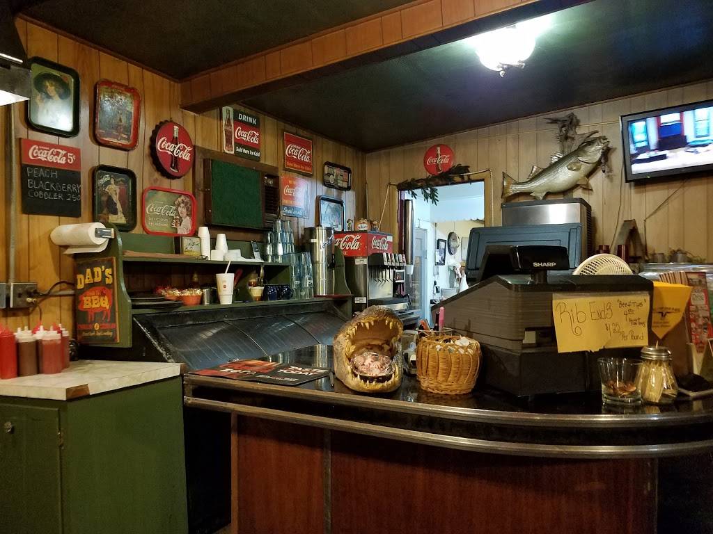 Hill-Top Bar-B-Q | restaurant | 31594 MO-83, Warsaw, MO 65355, USA | 6604386311 OR +1 660-438-6311