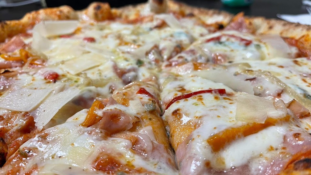 Farinata Italian Style Pizza | restaurant | 1360 NV-372 #3, Pahrump, NV 89048, USA | 7758779400 OR +1 775-877-9400