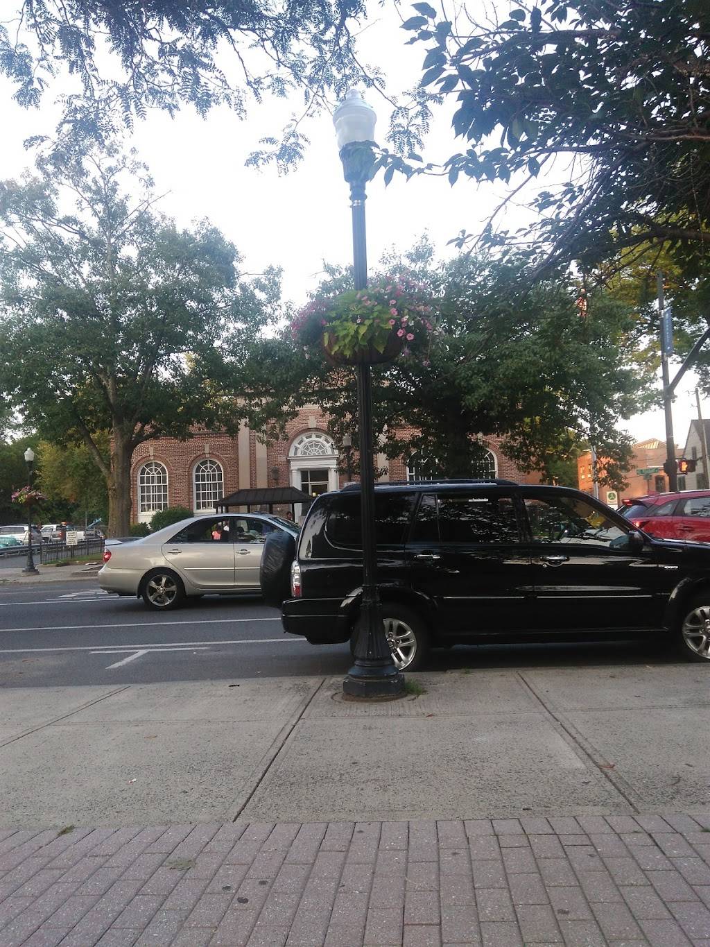 The Halal Cart | restaurant | 115 N Pleasant St, Amherst, MA 01002, USA | 6463315115 OR +1 646-331-5115