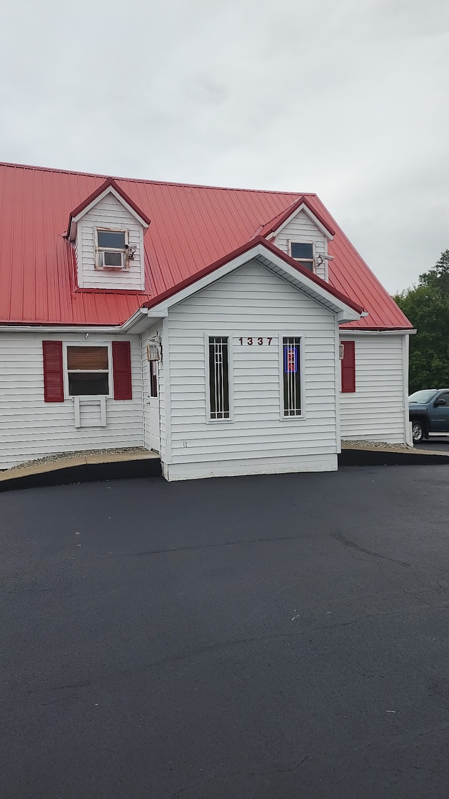 Dad Bodz Burgers and More | restaurant | 1337 Franklin Rd, Jackson Center, PA 16133, USA | 7242697006 OR +1 724-269-7006