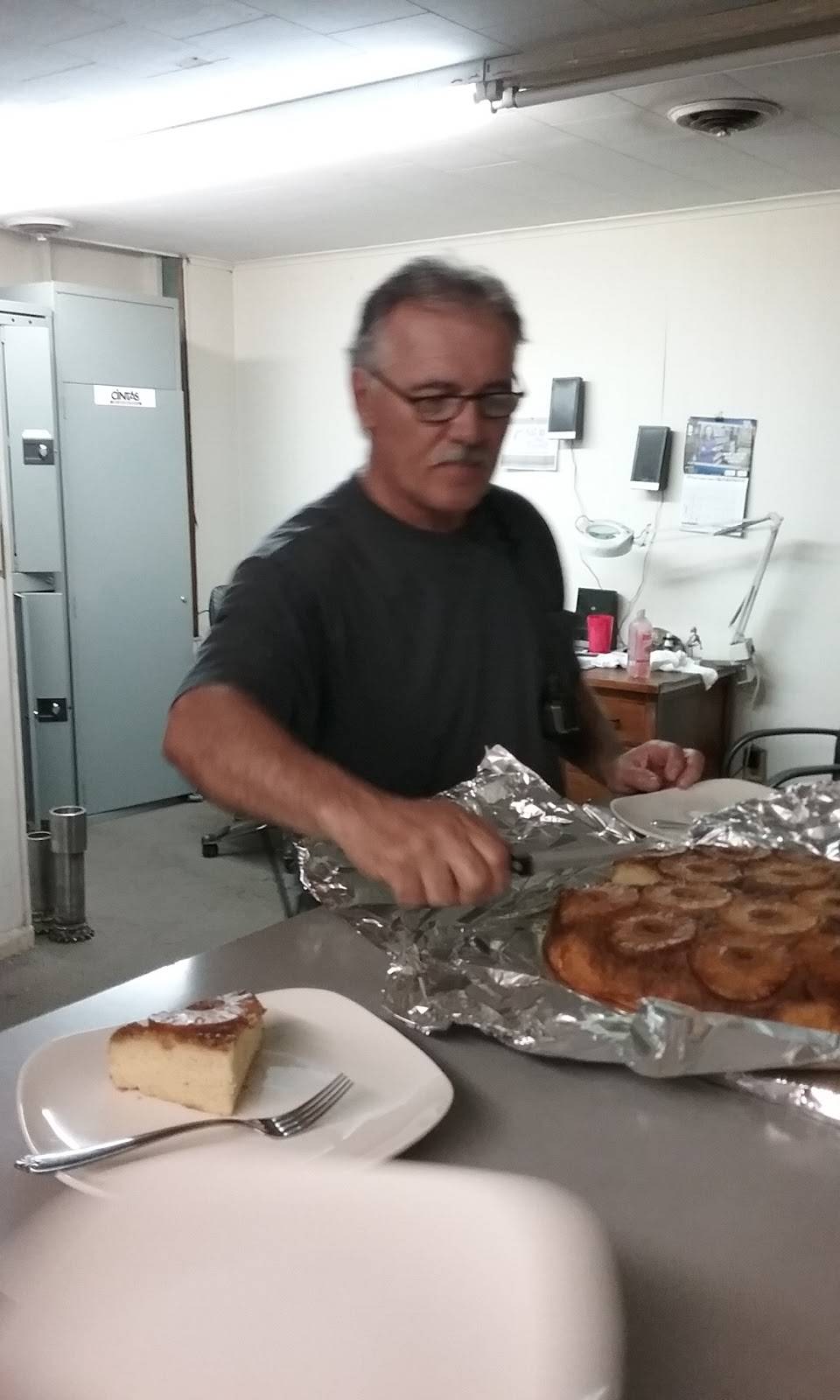 Broadway Grill | restaurant | 902 E Broadway Ave, West Memphis, AR 72301, USA | 8703949546 OR +1 870-394-9546