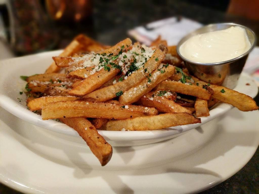 Eddies Roadhouse | restaurant | 18 Main St, Warwick, NY 10990, USA | 8459867623 OR +1 845-986-7623