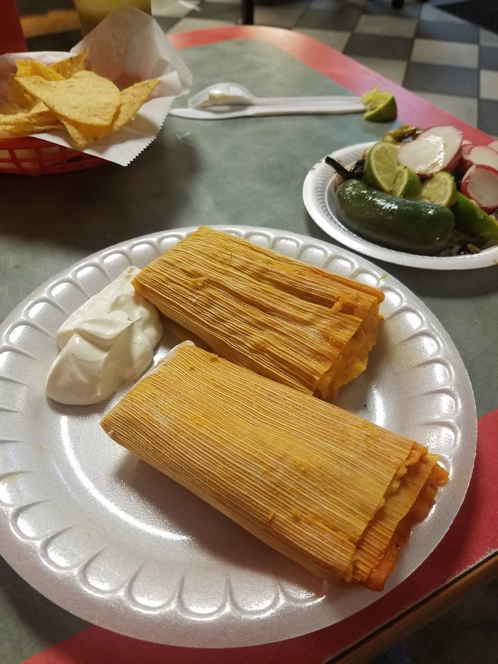 Tacos El Caporal (28th St) | restaurant | 1717 28th St SW, Wyoming, MI 49519, USA | 6162612711 OR +1 616-261-2711