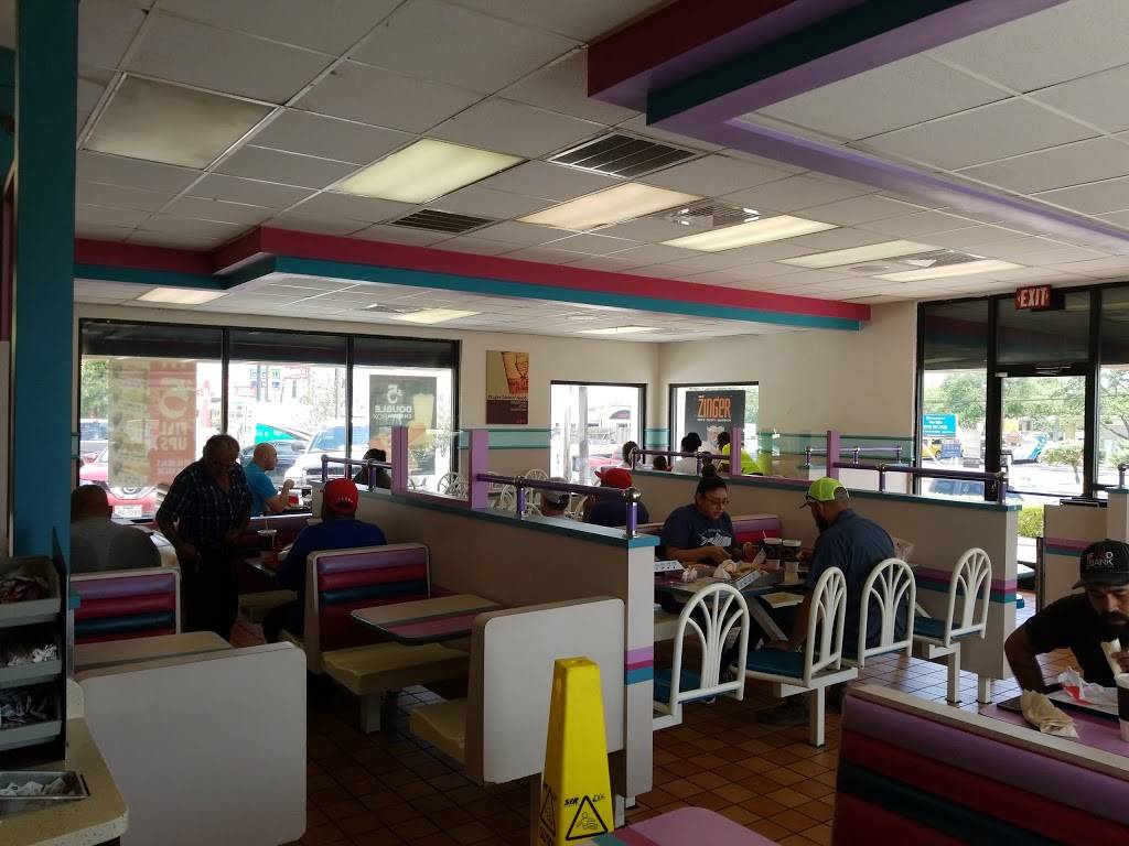 KFC | restaurant | 6807 W Military Dr, San Antonio, TX 78227, USA | 2105910650 OR +1 210-591-0650