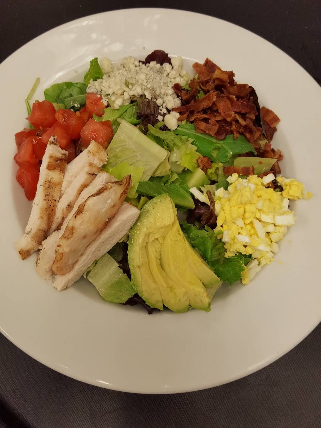 The Patio Seafood Tavern | restaurant | 1103 21st St, Vero Beach, FL 32960, USA | 7727748232 OR +1 772-774-8232