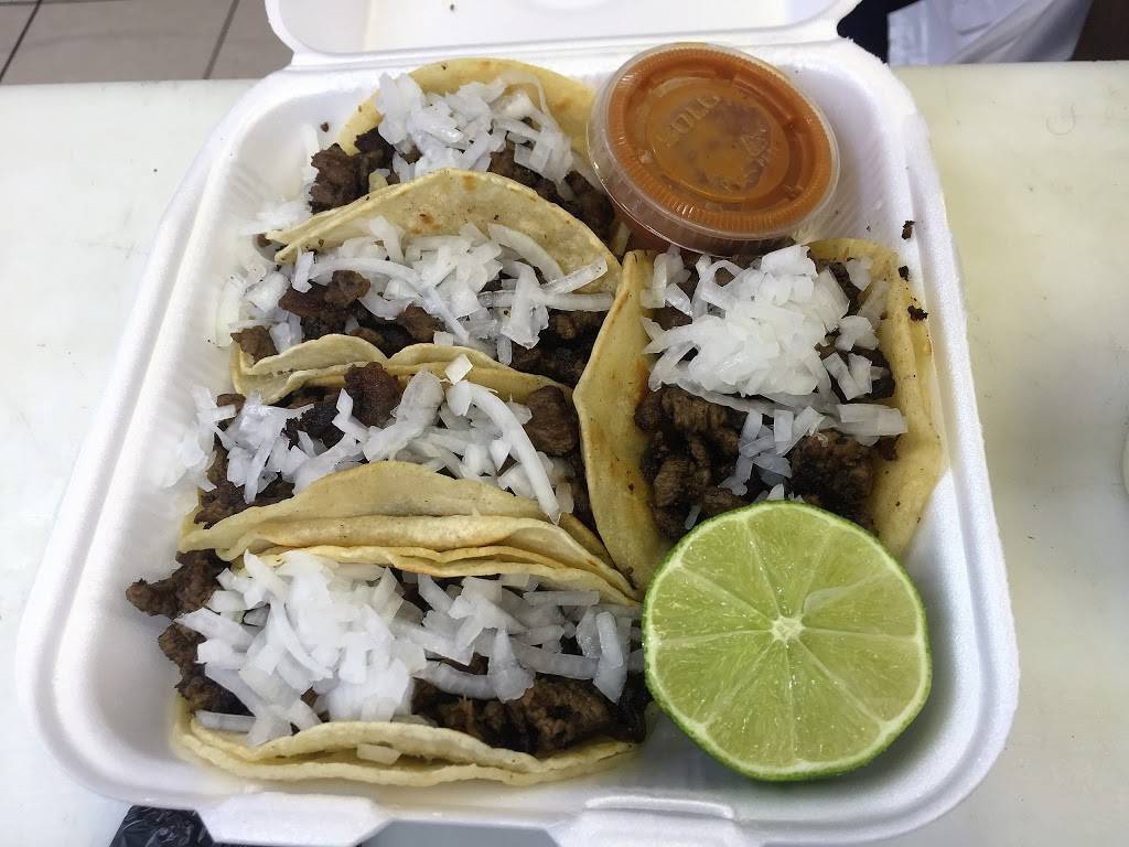 W & W Grocery | restaurant | 300 N Main St, Hutchins, TX 75141, USA | 9722252222 OR +1 972-225-2222