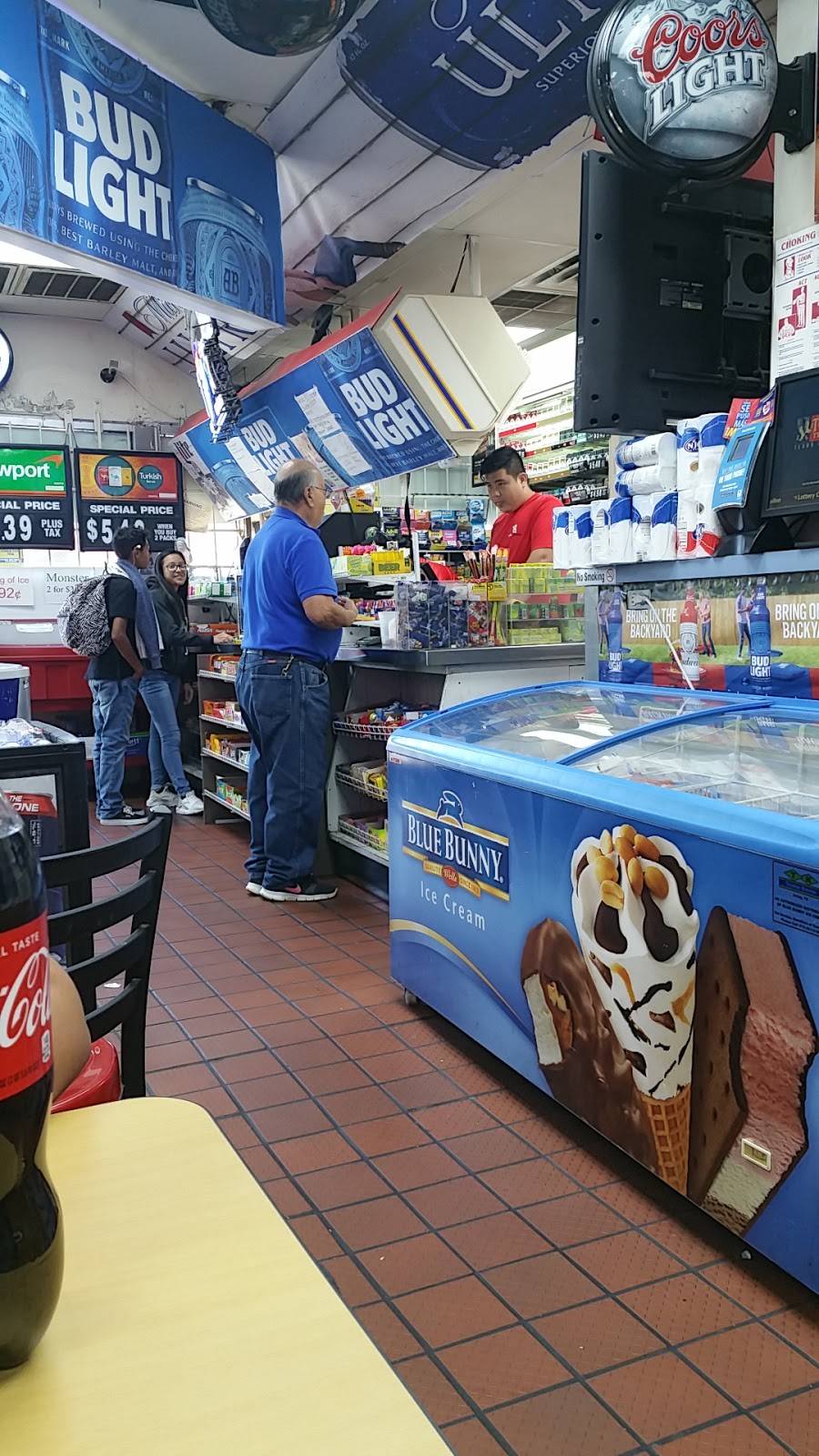 Lisas Chicken | restaurant | 2315 NW 24th St, Fort Worth, TX 76164, USA | 8176265080 OR +1 817-626-5080