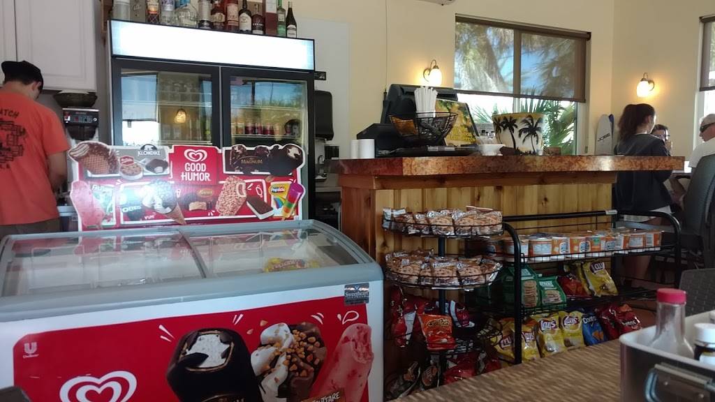 Smileys Snack Shack | meal takeaway | 3700 Gulf Blvd, St Pete Beach, FL 33706, USA | 7278036885 OR +1 727-803-6885