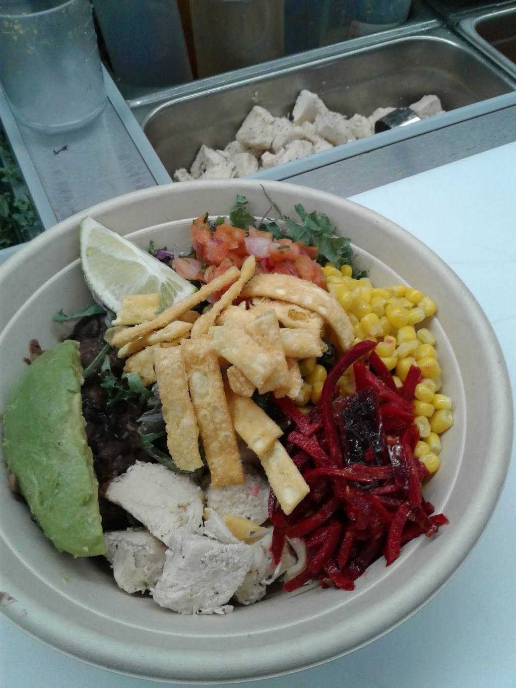 Freshii | restaurant | 2414 Victory Park Ln, Dallas, TX 75219, USA | 4698029299 OR +1 469-802-9299
