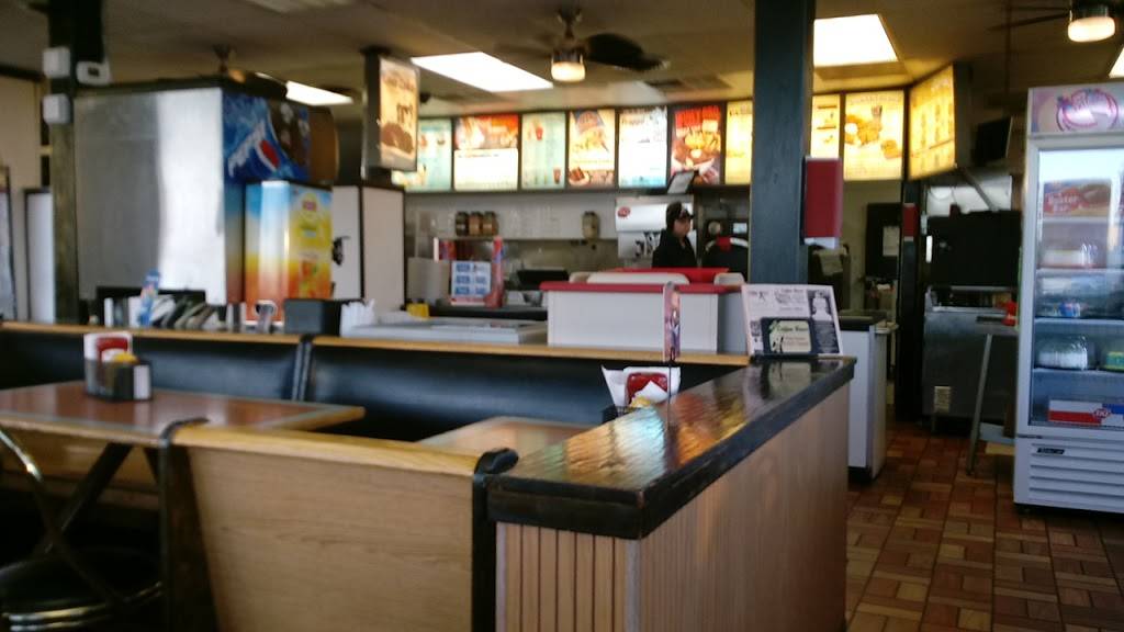 Dairy Queen | restaurant | 1018 W E 7th St, Auburn, IN 46706, USA | 2609251233 OR +1 260-925-1233