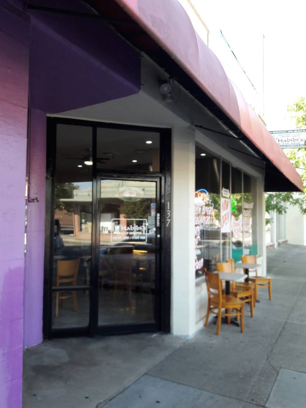 Habibis International Market & Deli | restaurant | 137 N Main St, Manteca, CA 95336, USA | 2092399990 OR +1 209-239-9990