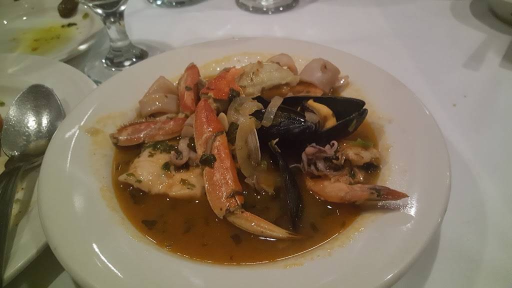 Giorgios | restaurant | 777 Deep Valley Dr, Rolling Hills Estates, CA 90274, USA | 3105412600 OR +1 310-541-2600