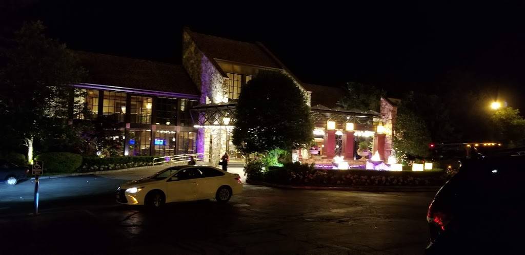 Häagen-Dazs | restaurant | 90-15 Queens Blvd, Elmhurst, NY 11373, USA | 7187607220 OR +1 718-760-7220