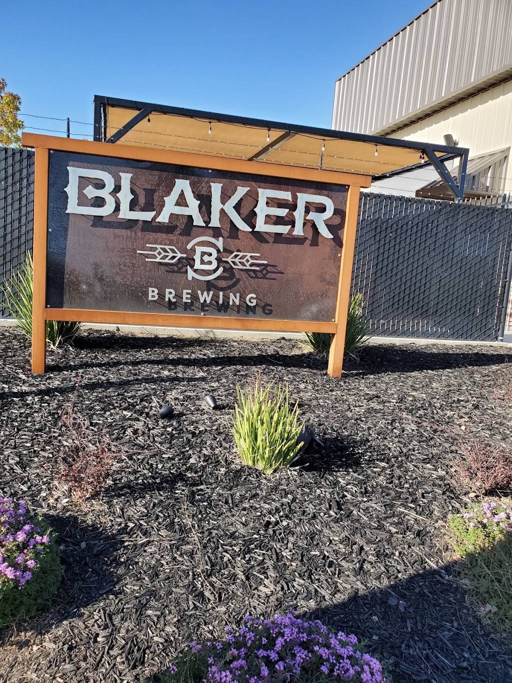Blaker Brewing | restaurant | 1063 Montclaire Dr, Ceres, CA 95307, USA | 2095854040 OR +1 209-585-4040