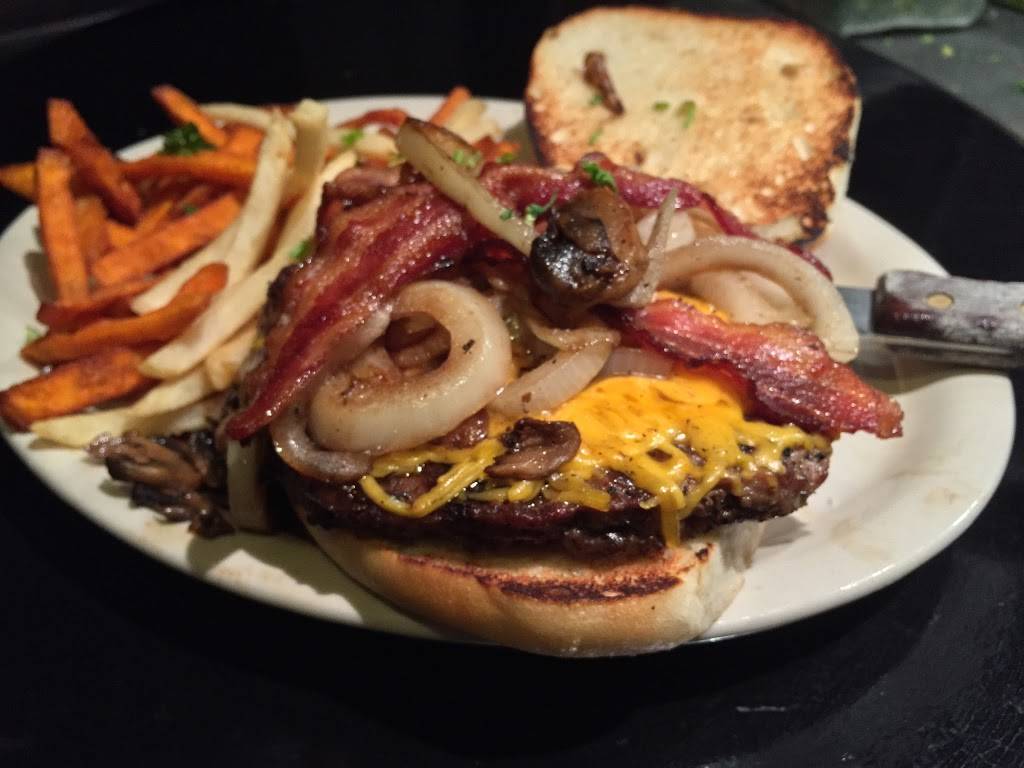 Railroad Brewing Co | restaurant | 1214 N Chaparral St, Corpus Christi, TX 78401, USA | 3618836200 OR +1 361-883-6200