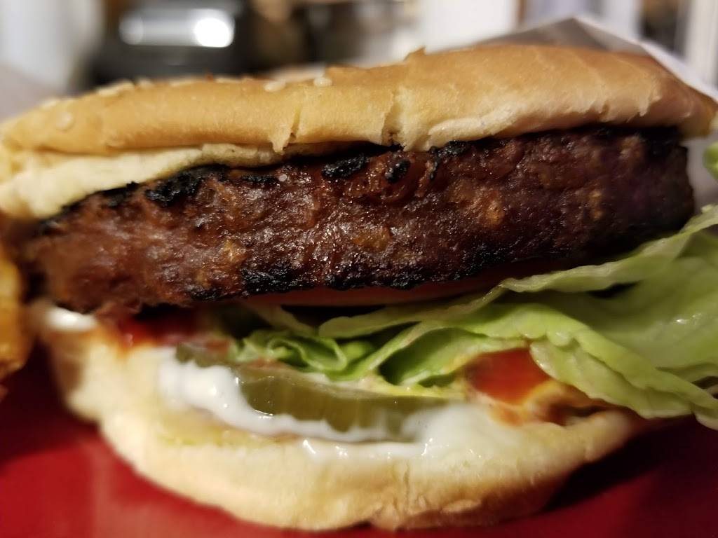 Carls Jr. | restaurant | 2555 11th Ave, Greeley, CO 80631, USA | 9703569611 OR +1 970-356-9611