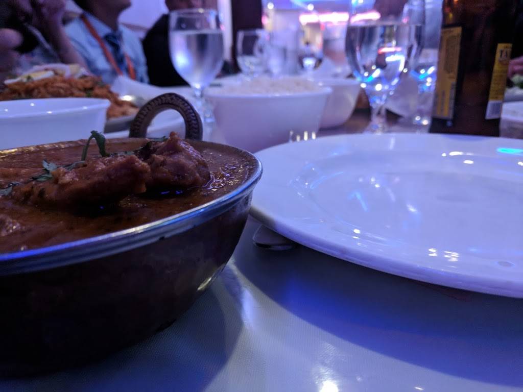 Madhavi Food Court | restaurant | 796 Newark Ave, Jersey City, NJ 07306, USA | 2012179796 OR +1 201-217-9796