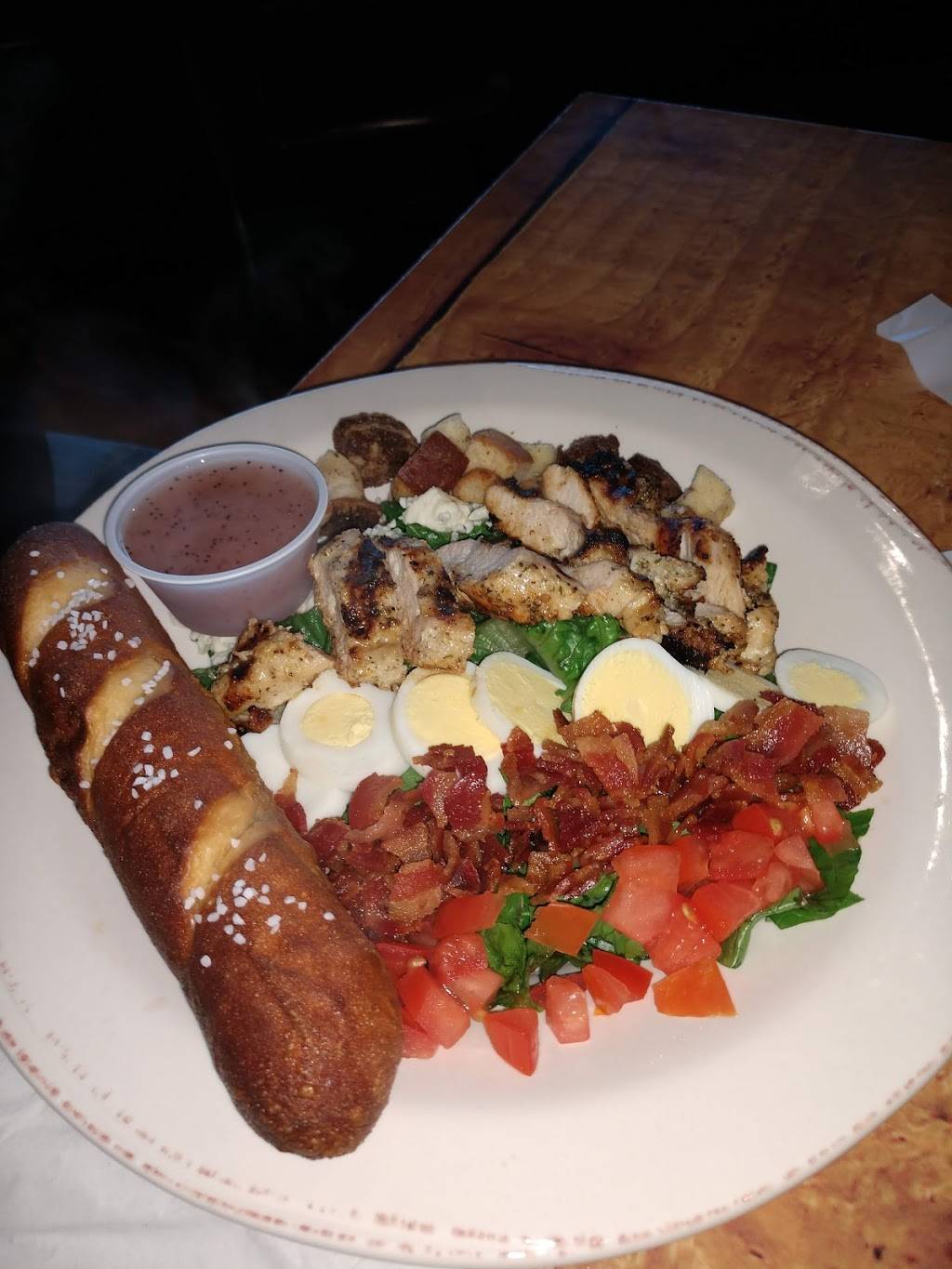 Rustys Waterin Hole & Chowhouse | restaurant | 1901 WI-46, New Richmond, WI 54017, USA | 7152463433 OR +1 715-246-3433