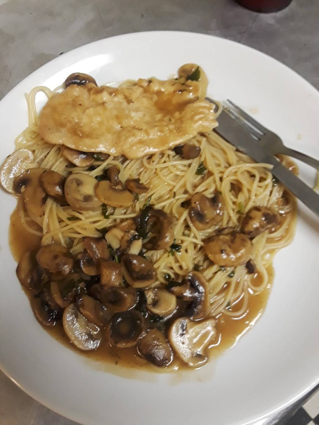 Calabrisella | restaurant | 715 Bristol Pike, Bensalem, PA 19020, USA | 2156393051 OR +1 215-639-3051