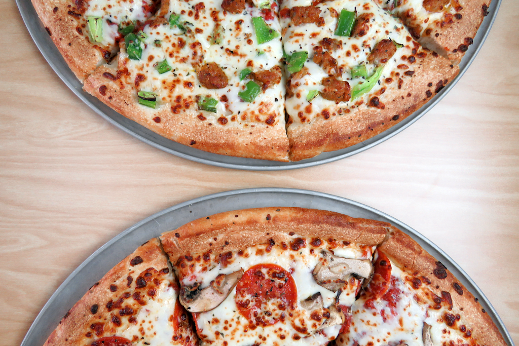 Westside Pizza | meal delivery | 5020 Rhonda Rd, Anderson, CA 96007, USA | 5303656777 OR +1 530-365-6777