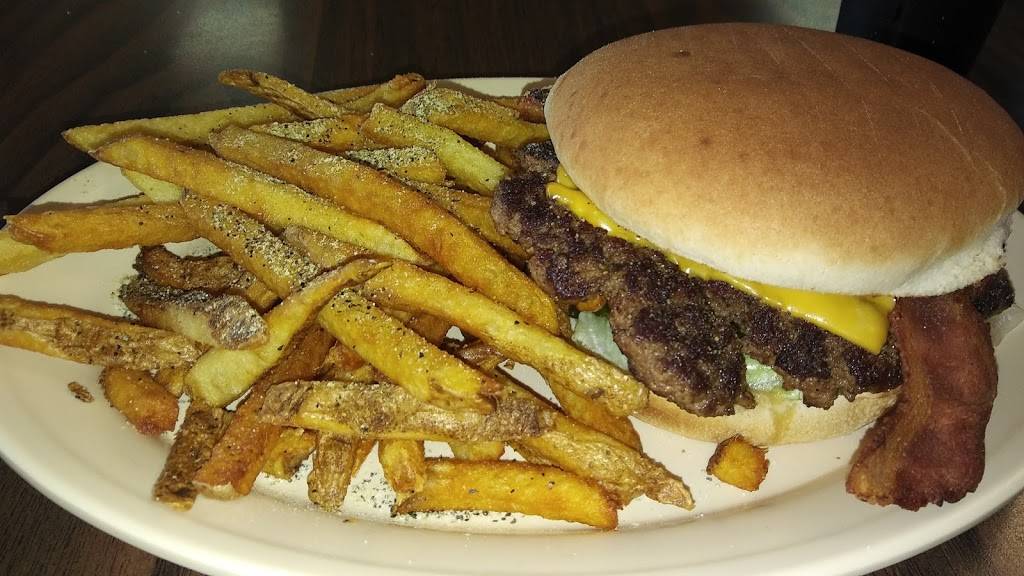 Burger Island | restaurant | 4422 Lemmon Ave, Dallas, TX 75219, USA | 2144430015 OR +1 214-443-0015