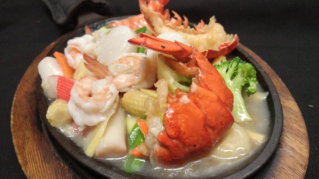 Bamboo House - Asian Bistro, Sushi & Grill | restaurant | 3012 Village Park Dr, Plover, WI 54467, USA | 7153420988 OR +1 715-342-0988