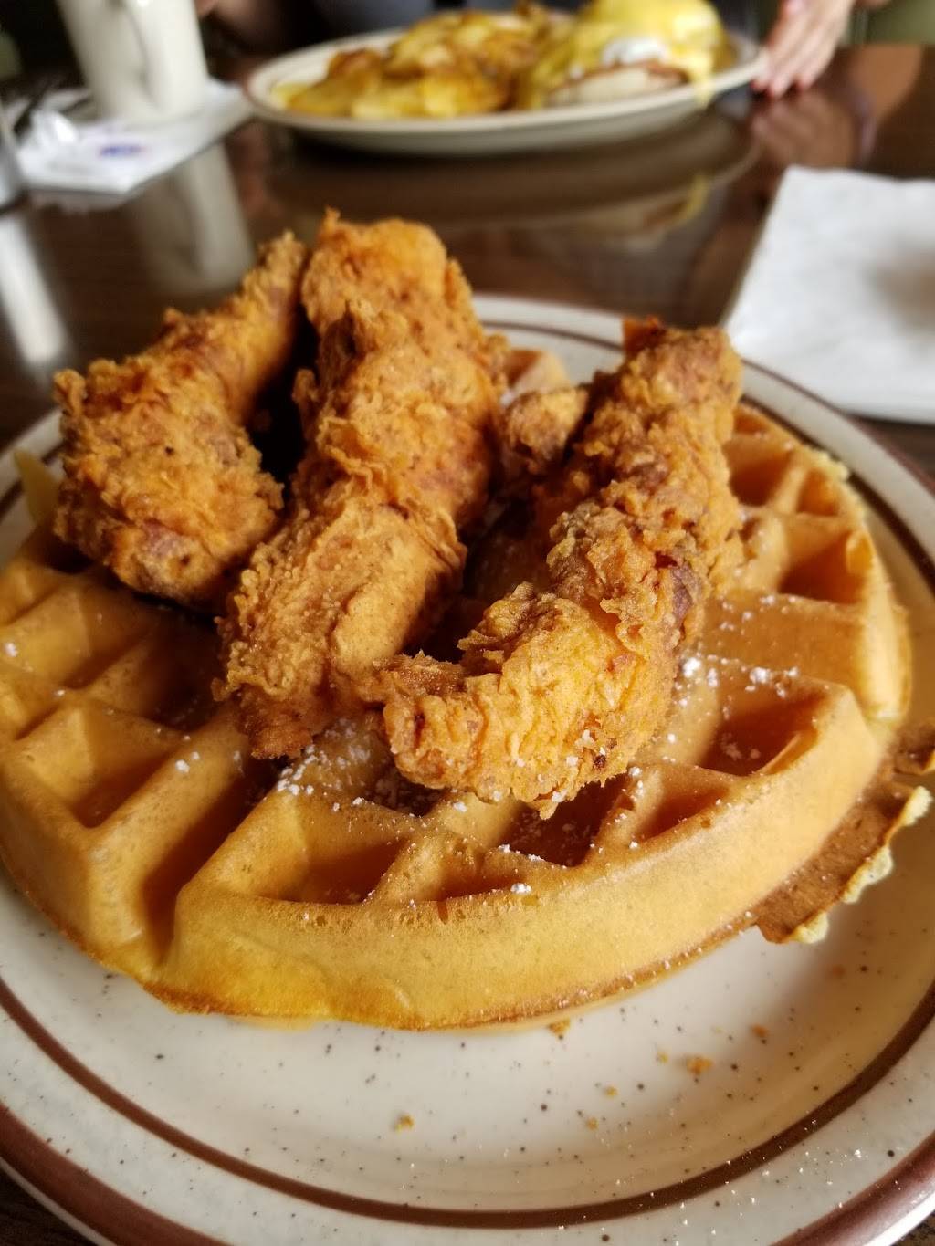 Bobs Big Boy | restaurant | 7447 Firestone Blvd, Downey, CA 90241, USA | 5629282627 OR +1 562-928-2627