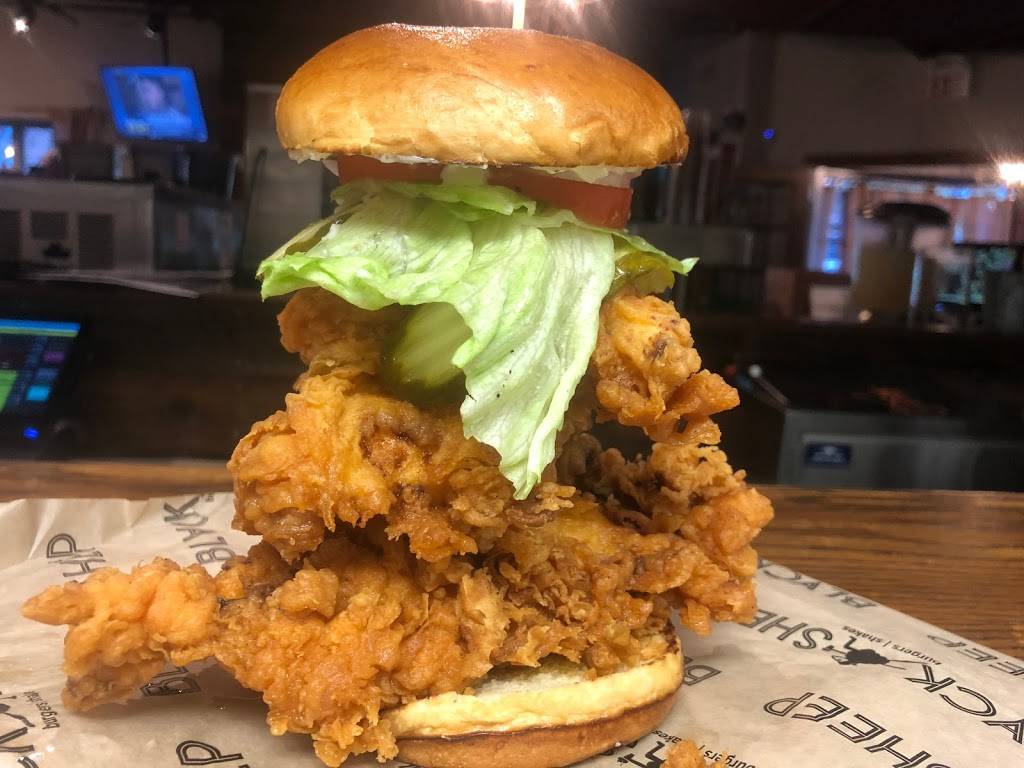 Black Sheep Burgers and Shakes | restaurant | 2160 W Chesterfield St, Springfield, MO 65807, USA | 4173680227 OR +1 417-368-0227