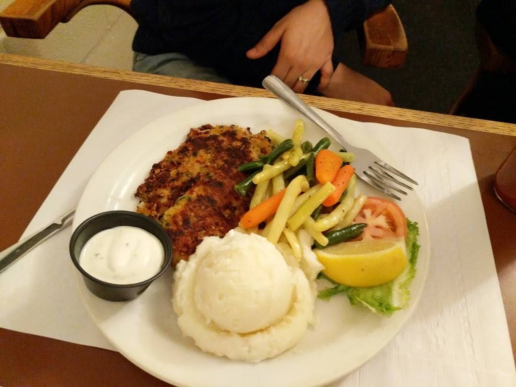 The Old Country Restaurant | restaurant | 105 Peel St, New Hamburg, ON N3A 1E7, Canada | 5196624545 OR +1 519-662-4545