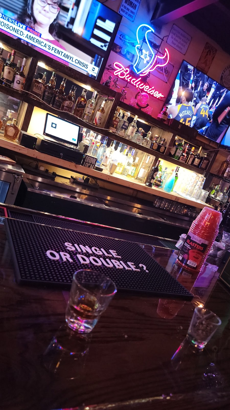 City limits | restaurant | 8399 Fannett Rd, Beaumont, TX 77705, USA | 2542586049 OR +1 254-258-6049