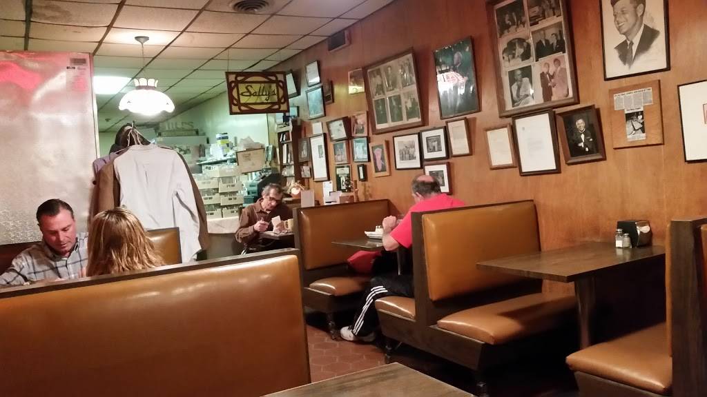 Sallys Apizza | restaurant | 237 Wooster St, New Haven, CT 06511, USA | 2036245271 OR +1 203-624-5271