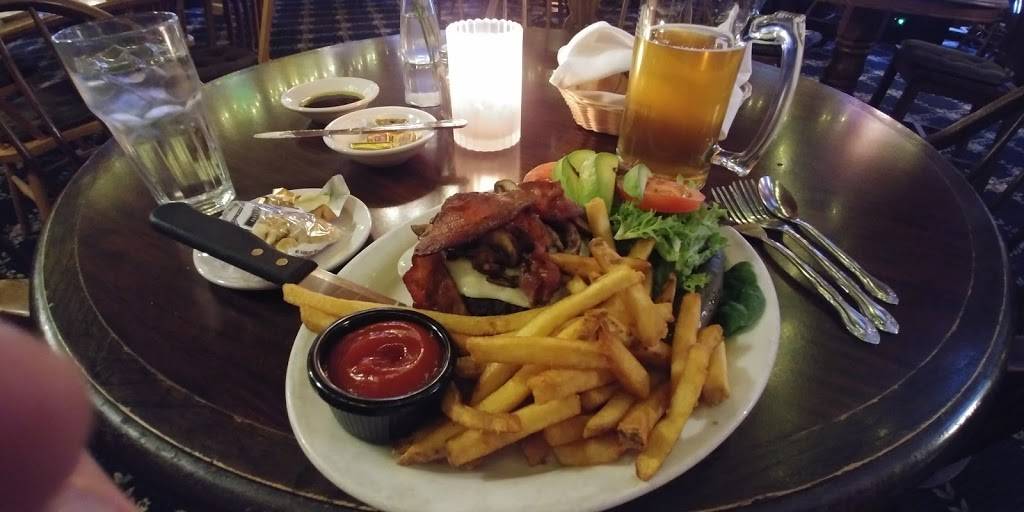 The Eproson House | restaurant | 22930 Twain Harte Dr, Twain Harte, CA 95383, USA | 2095863700 OR +1 209-586-3700