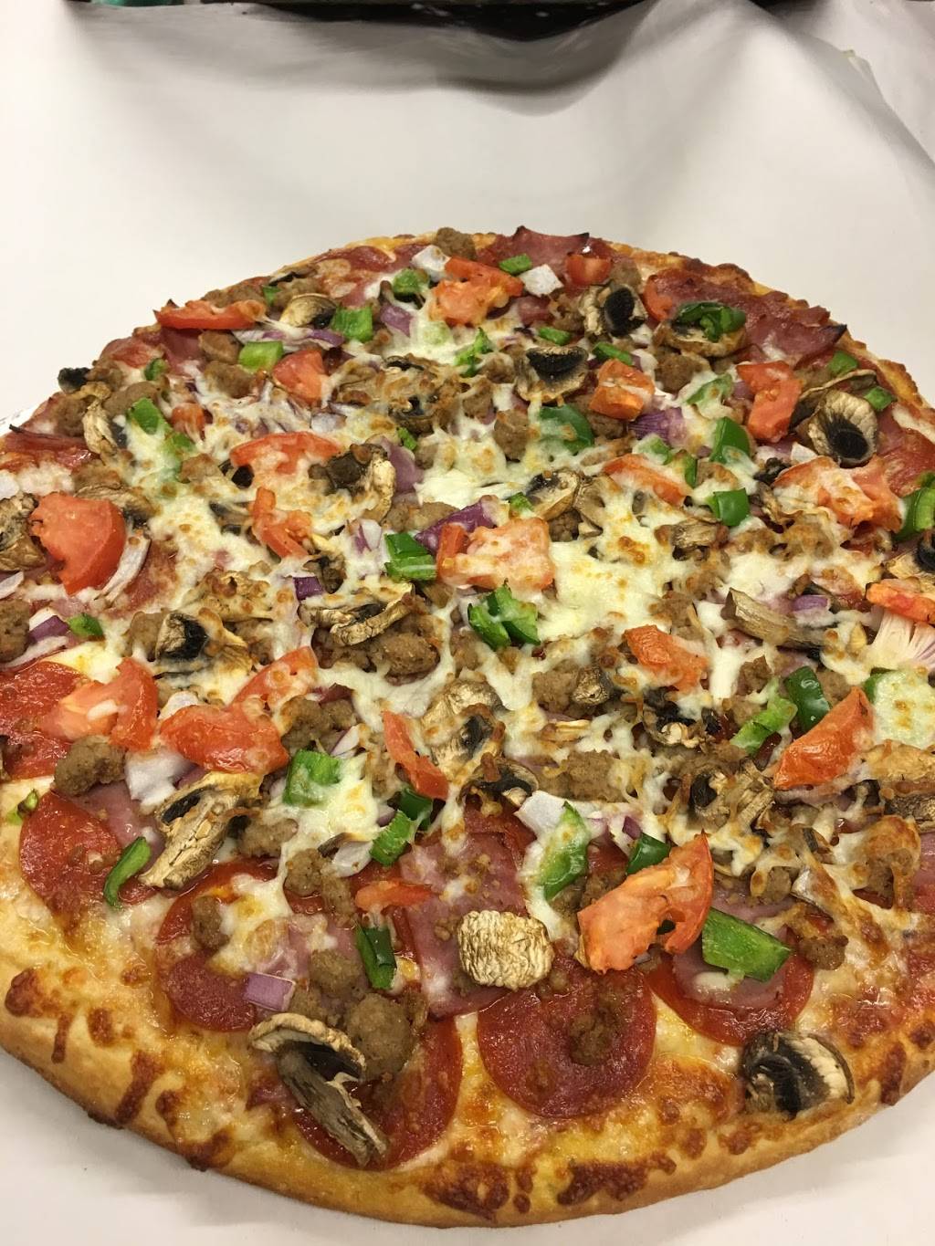 Kings Pizza & Subs Express | restaurant | 907 W 36th St, Baltimore, MD 21211, USA | 4108893663 OR +1 410-889-3663
