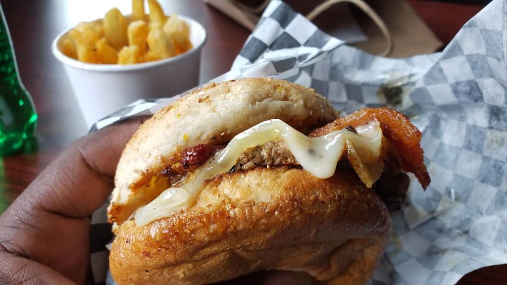 The Corner Street Food | restaurant | 2605 Washington Ave, St. Louis, MO 63103, USA | 3148027800 OR +1 314-802-7800