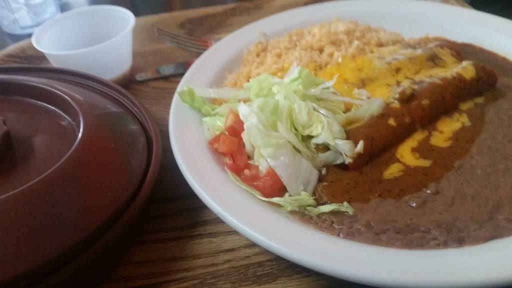Frijoles Mexican Restaurant | restaurant | 301 N Ww White Rd, San Antonio, TX 78219, USA | 2103339432 OR +1 210-333-9432