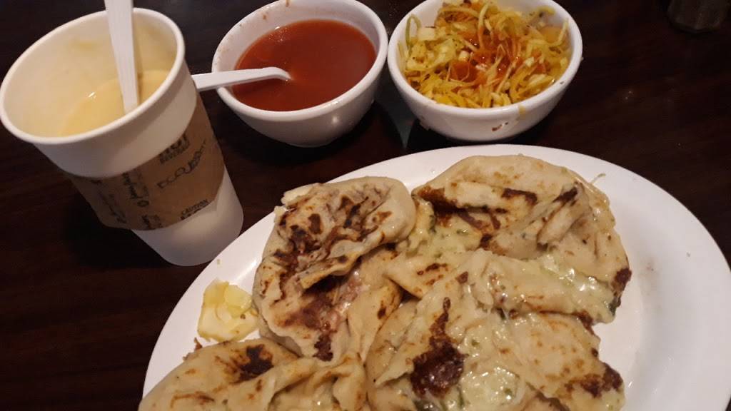 Pupuseria La Familiar | restaurant | 8145 Baltimore Ave K, College Park, MD 20740, USA | 3014748484 OR +1 301-474-8484