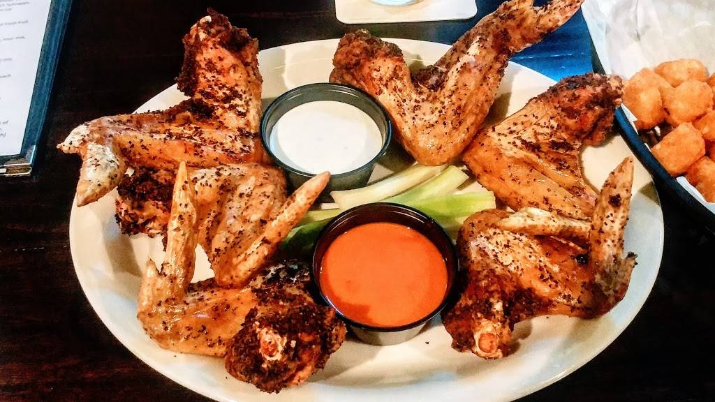 The Peanut | restaurant | 1731 S Mur-Len Rd, Olathe, KS 66062, USA | 9138391579 OR +1 913-839-1579