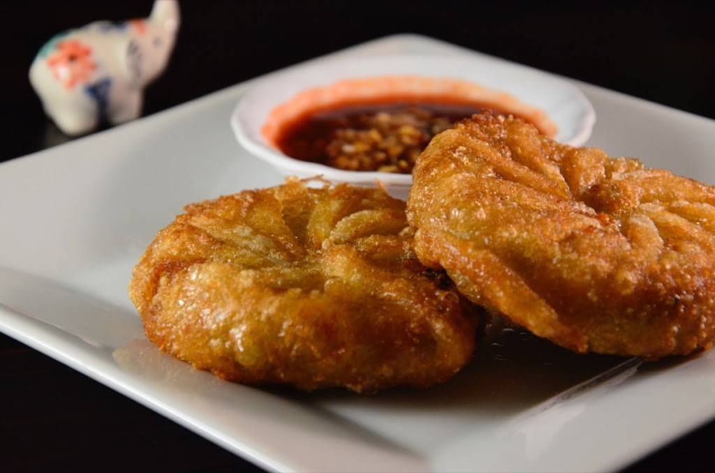 Thai Kitchen | restaurant | 2410 Chamberlain St, Ames, IA 50014, USA | 5152924788 OR +1 515-292-4788