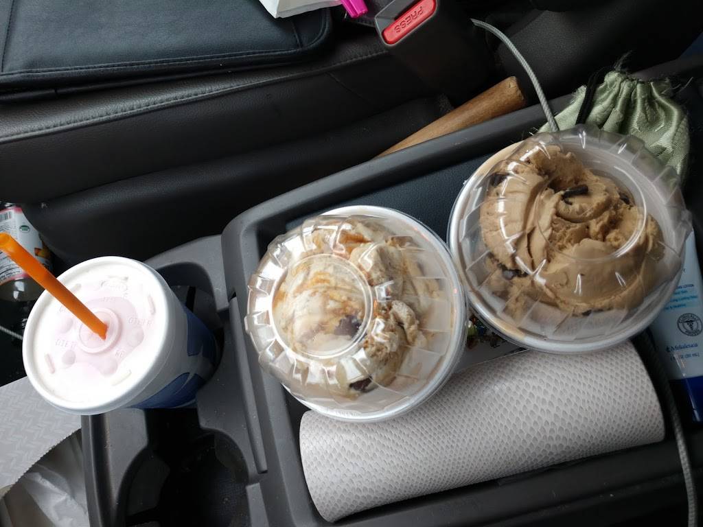 Dees Place | restaurant | 9876 Main St, Whitmore Lake, MI 48189, USA | 7344494707 OR +1 734-449-4707