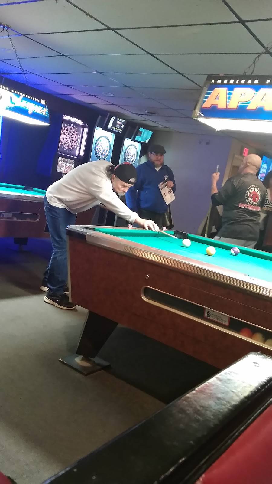 Lils Inc | restaurant | 8 Gambol St, Newport News, VA 23601, USA | 7575966016 OR +1 757-596-6016