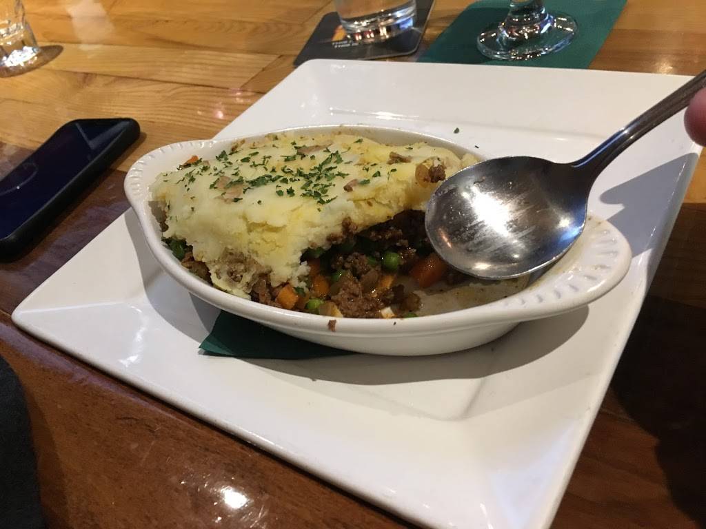 Claddagh Restaurant & Pub Asheville | restaurant | 4 College St, Asheville, NC 28801, USA | 8282327282 OR +1 828-232-7282