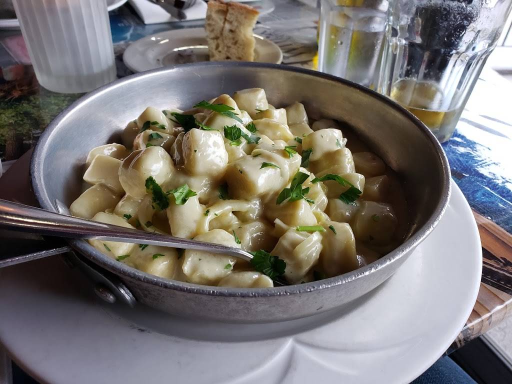 Five Doors North | restaurant | 2088 Yonge St, Toronto, ON M4S 2A2, Canada | 4164806234 OR +1 416-480-6234