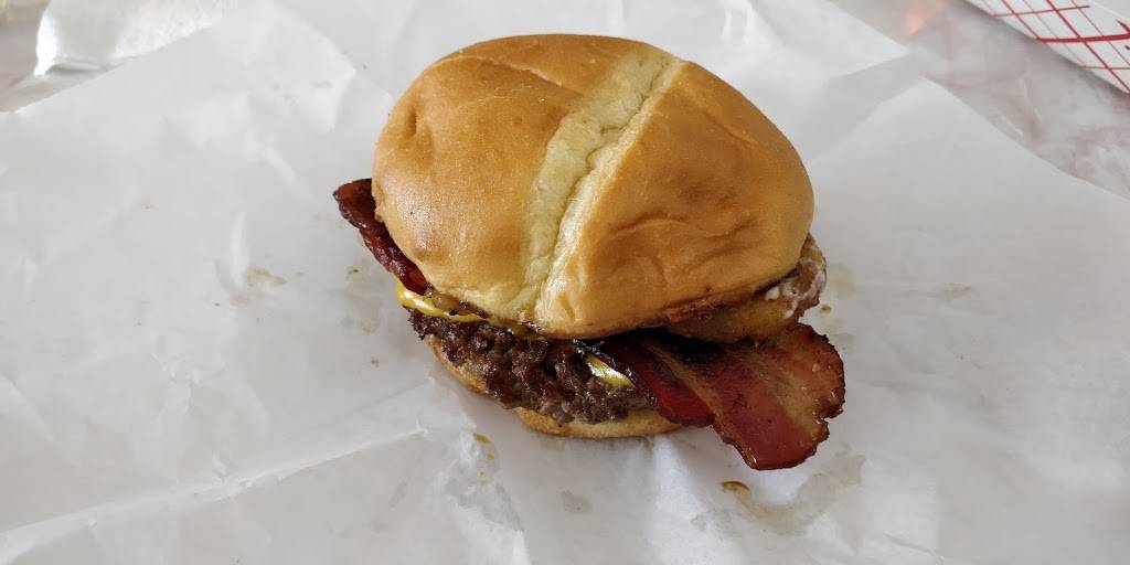 Lock & Dam Dog Shop | restaurant | 7331 Butler St, Pittsburgh, PA 15206, USA | 4123631919 OR +1 412-363-1919