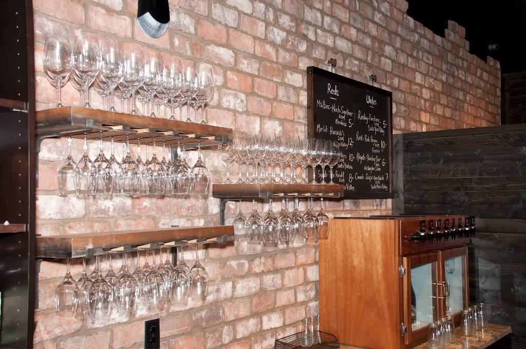 Coastal Wine Market & Tasting Room | restaurant | 641 Crosswater Parkway Suite B, Ponte Vedra Beach, FL 32081, USA | 9043953520 OR +1 904-395-3520